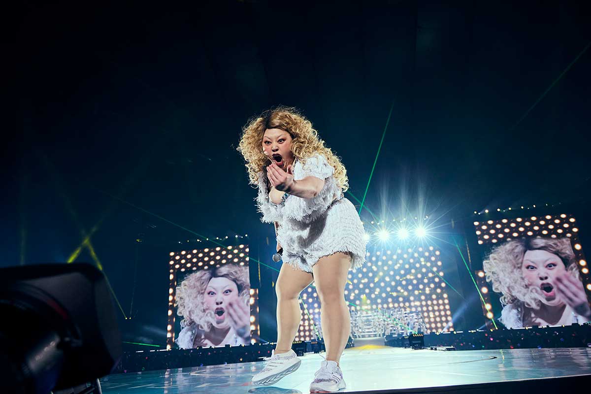 渡辺直美、ピン芸人初の東京ドーム公演で4.5万人が爆笑　約40分の漫談・90分超えの大作コント披露