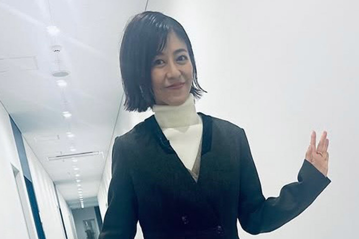 夫は元V6　47歳女優、近影が「スタイル抜群」…白石美帆に絶賛の声「めっちゃ可愛い」