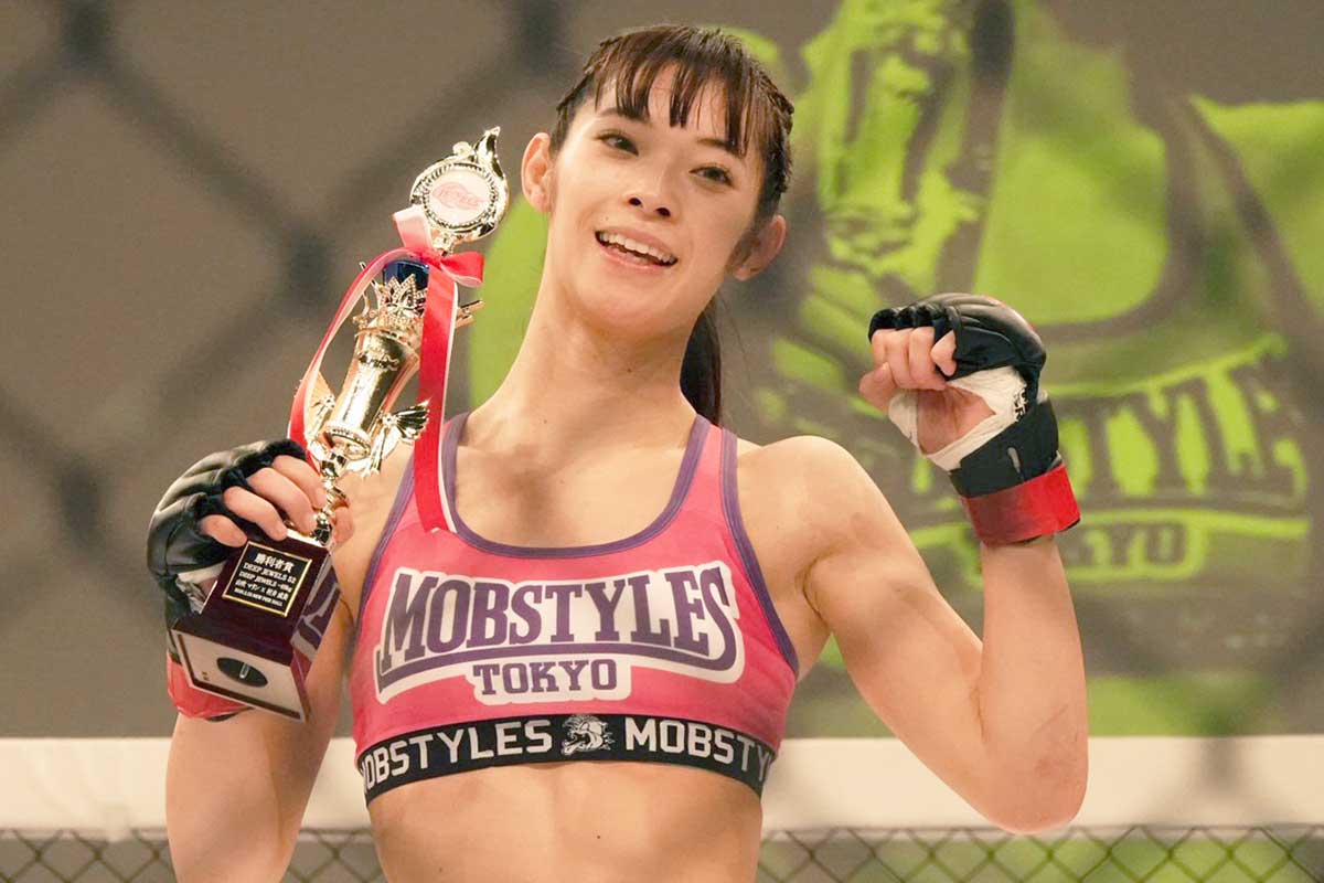 【DEEP】薬学生美女ファイター、黒帯柔術家を圧倒　寄せ付けることなく完封勝ち