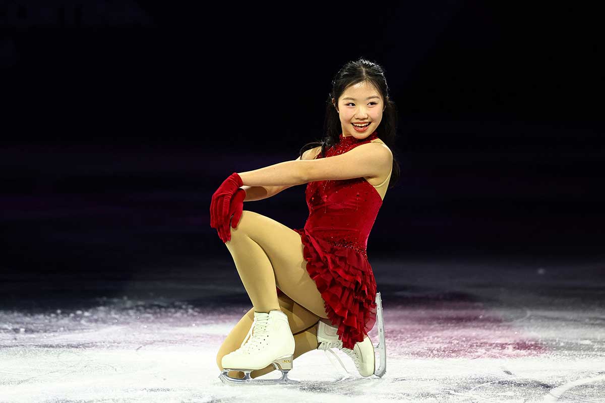 フィギュア中井亜美の首傾げポーズに「日本中に衝撃が走った」　人気アナも生放送で感激「あのポーズ…」