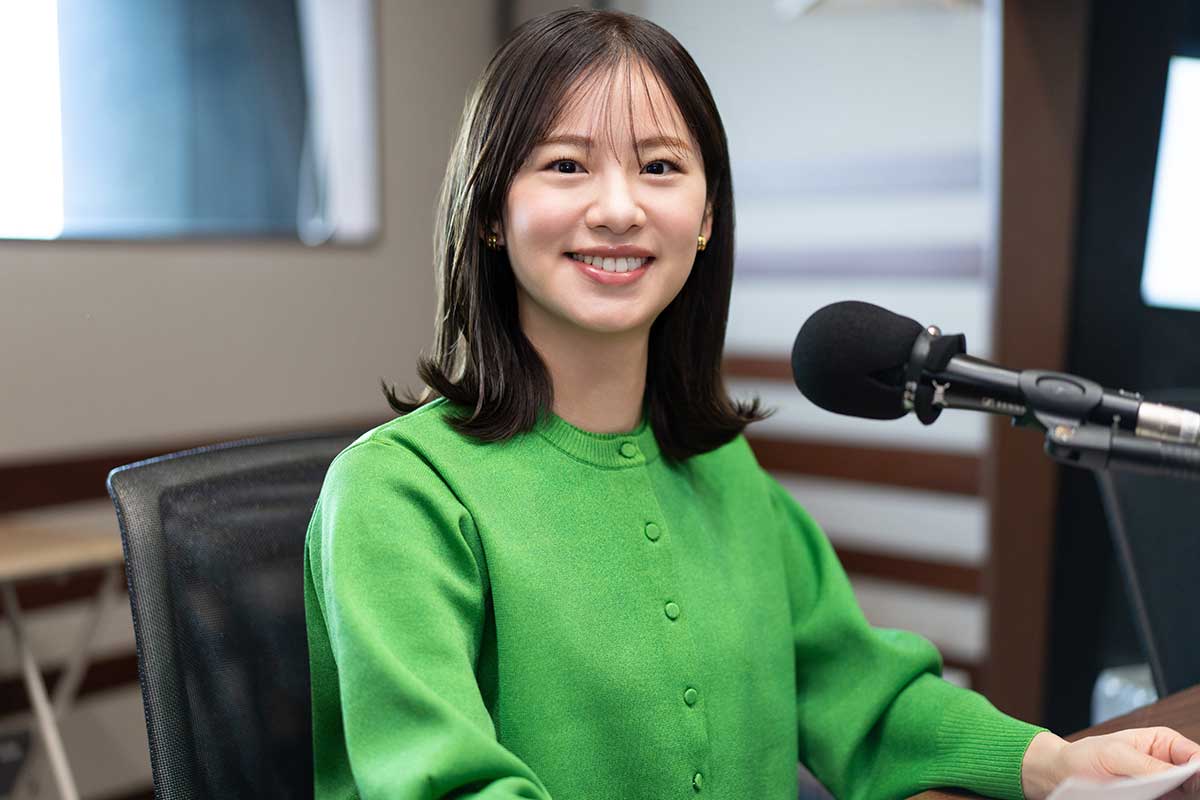 TOKYO FMのスタジオで生き生きとした表情を見せた原千晶アナウンサー【写真：増田美咲】
