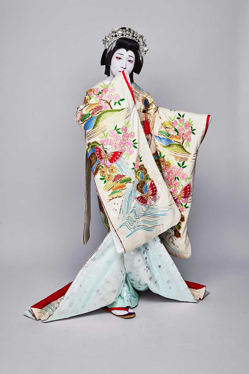 瀬織姫を演じる中村米吉【写真:(C)松竹】