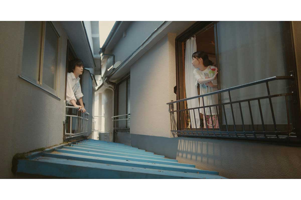 初共演となった芦田（右）と岡山天音【写真：(C)NHK】