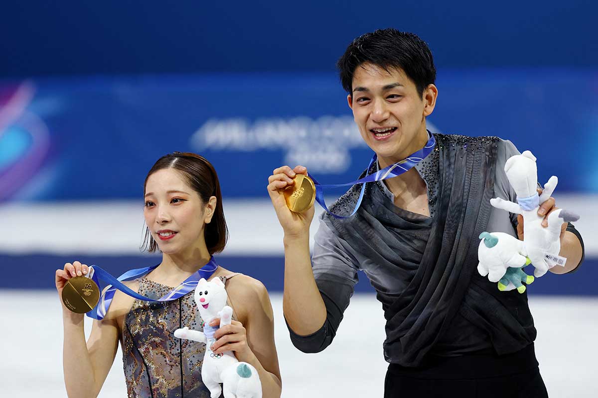 “りくりゅう“こと三浦璃来（左）と木原龍一【写真：ロイター】