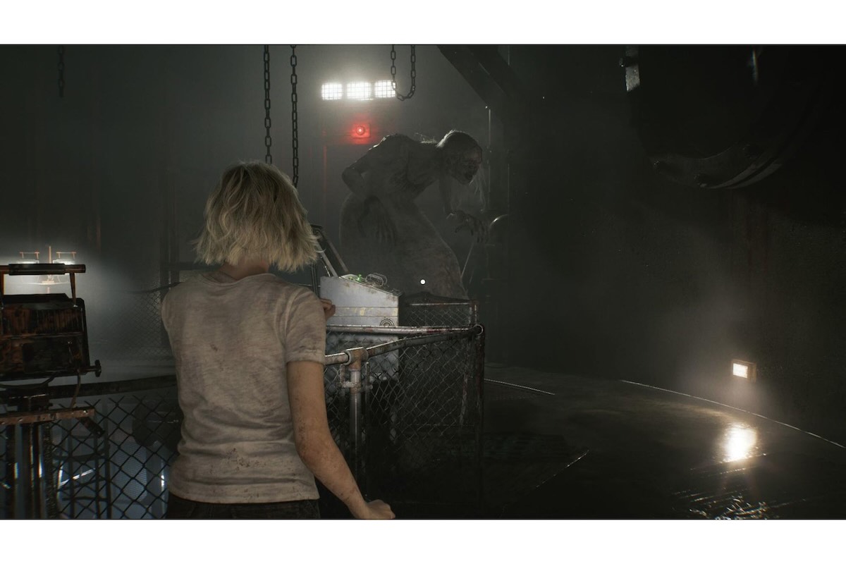 グレースは怯えながらも前へと進んでいく【画像：(C)CAPCOM】