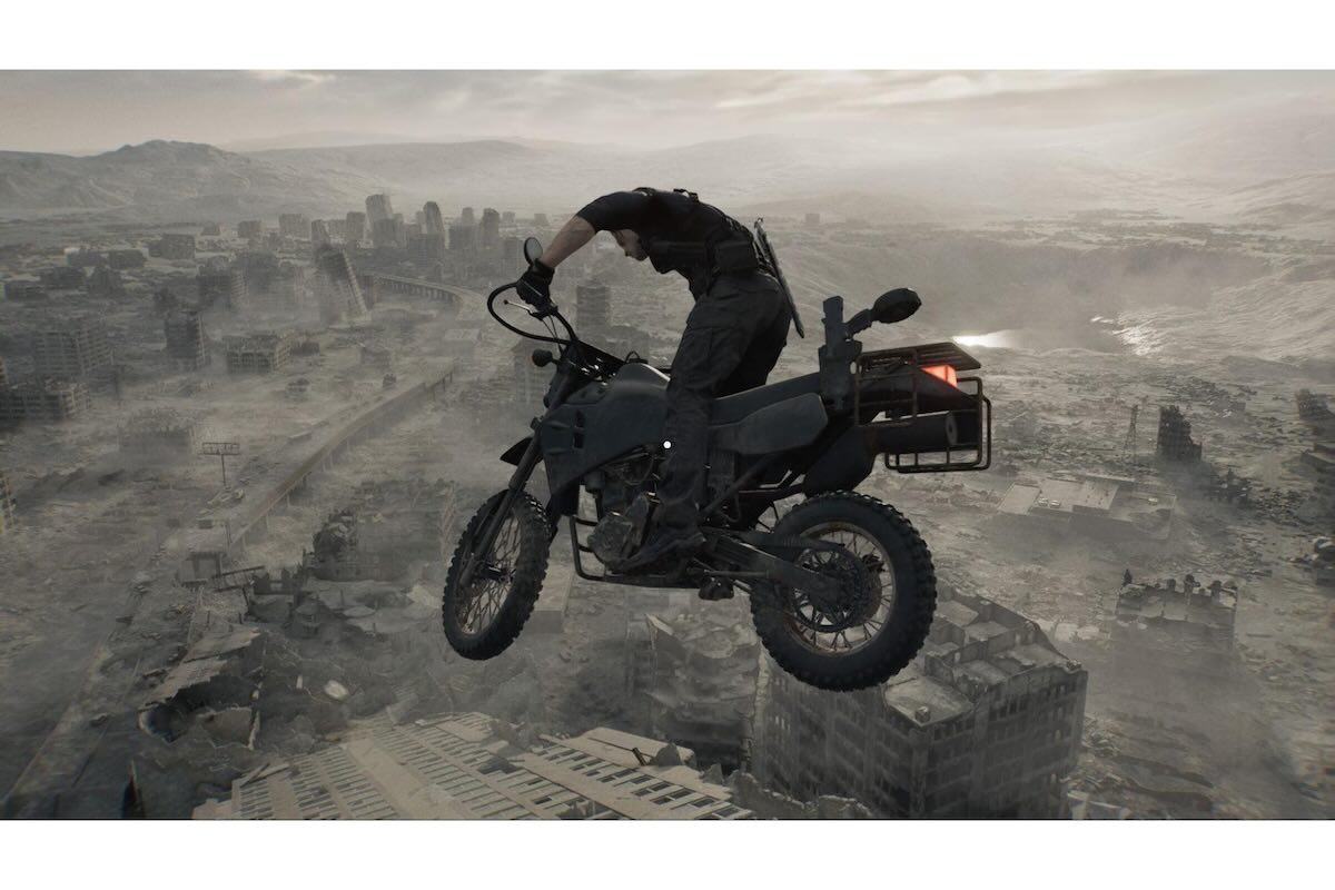 レオンの操作パートは派手なバトルを楽しめる【画像：(C)CAPCOM】