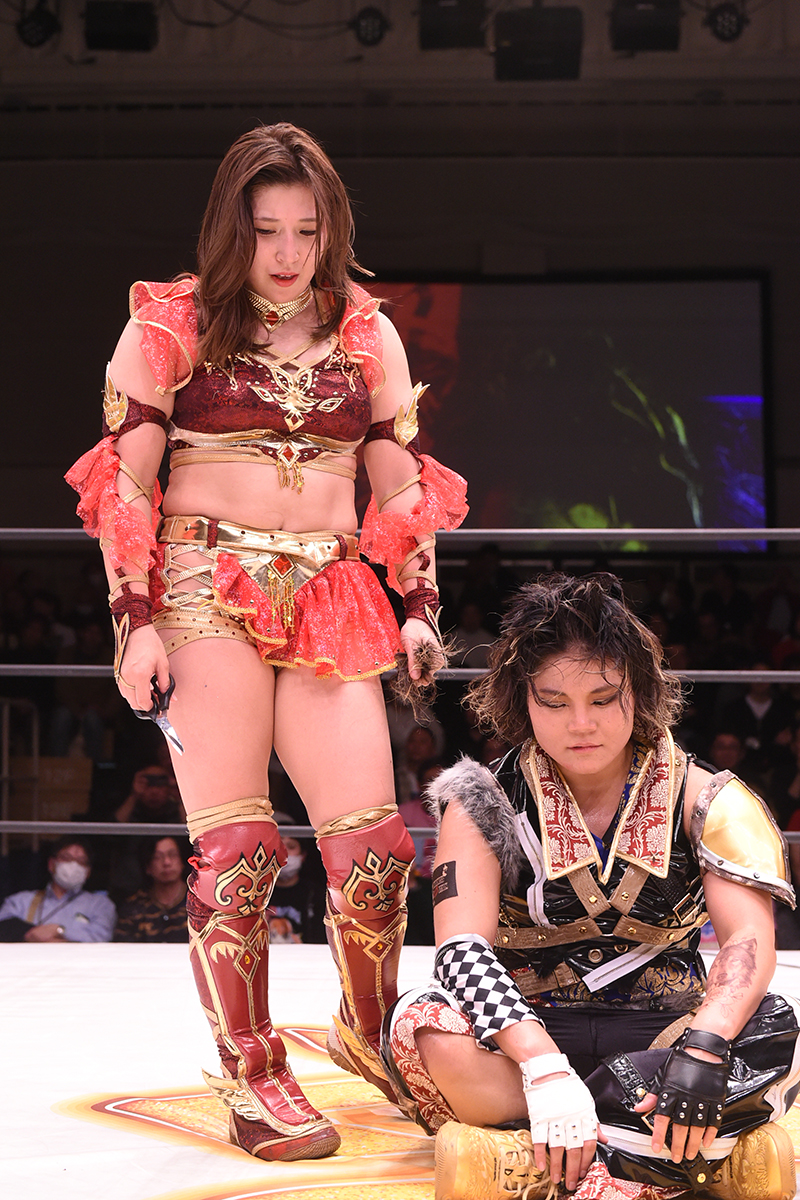 敗者の髪の毛を切った青野だが…【写真：(C)マリーゴールド】