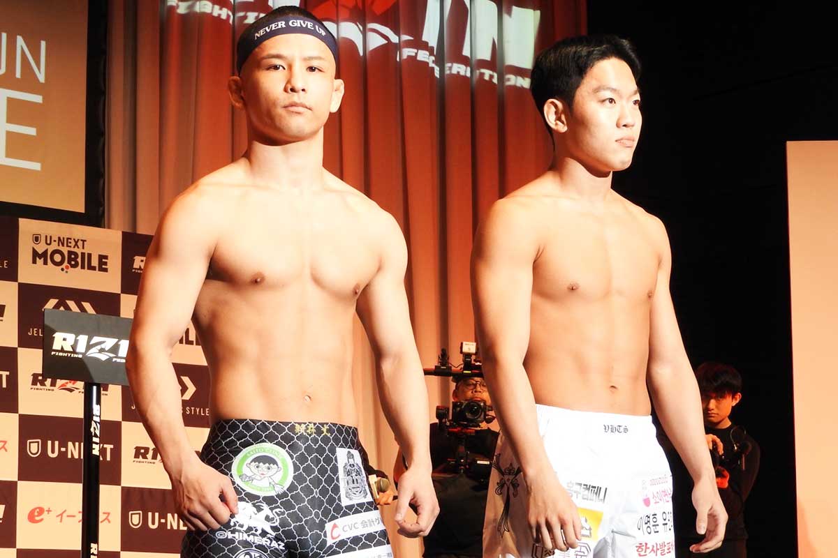 イ・ジョンヒョンと対戦する【写真：ENCOUNT編集部】