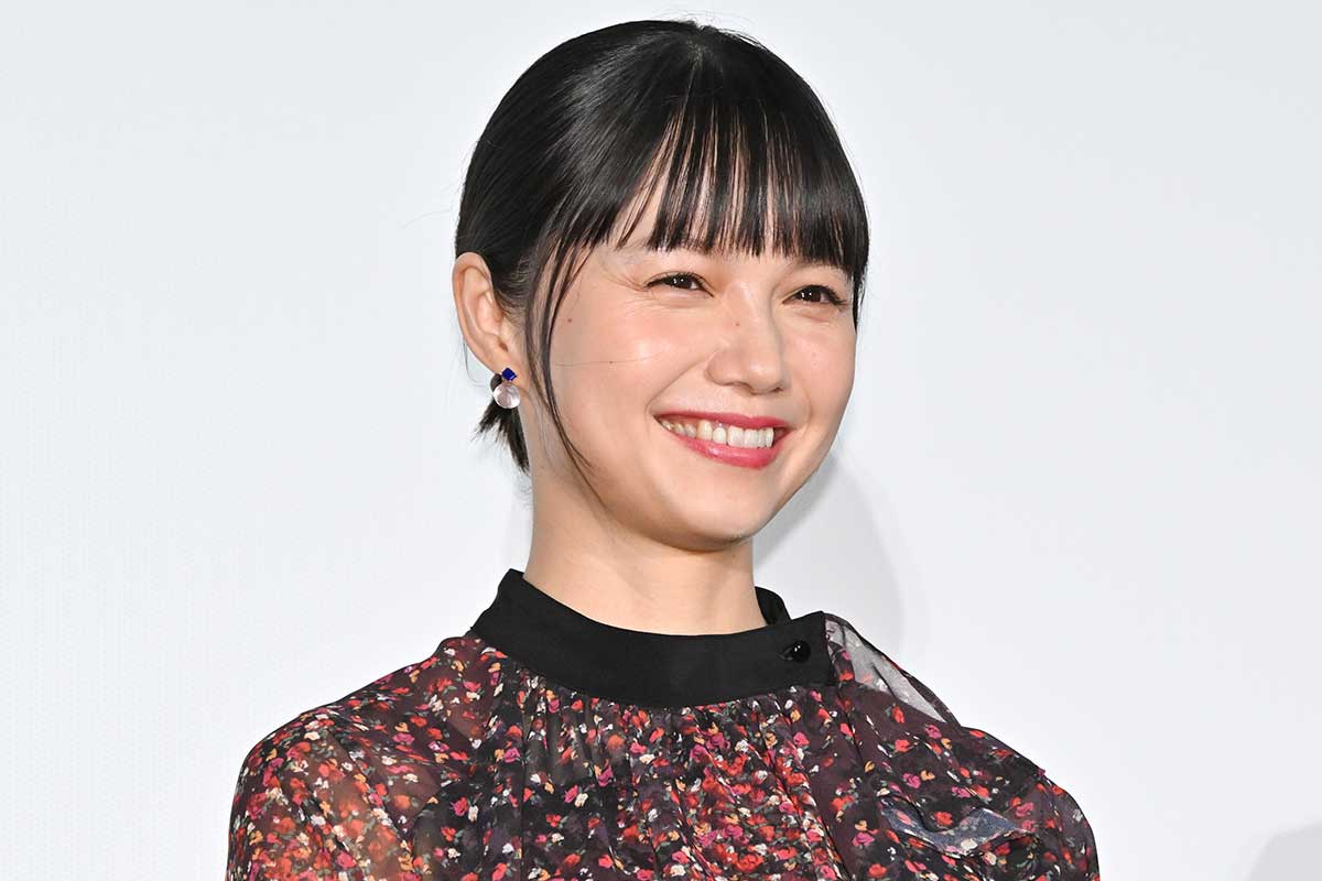 宮﨑あおいが「どんどん素敵になられていく」　近影に反響「天使すぎませんか？」「4人のママには見えない」