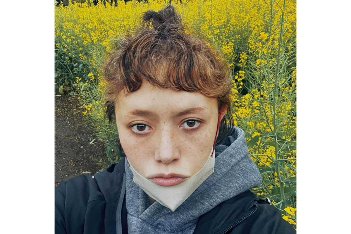 肺がん手術公表の広田レオナ、誕生日＆寛解報告ポーズに「可愛い」「俺の知ってる63じゃねえww」