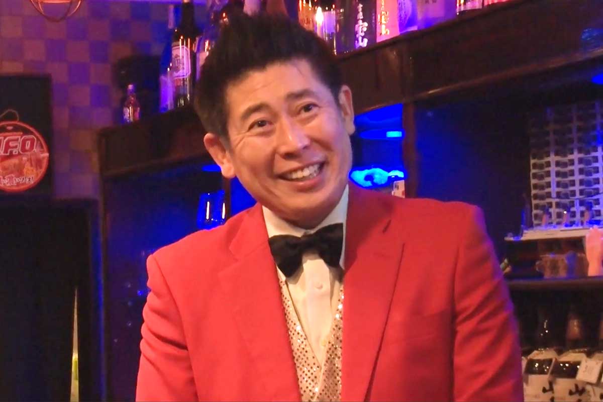 マギー審司、全盛期は“耳”で年間売上億超え…現在の印税額と驚きの営業事情「月に2～3本」