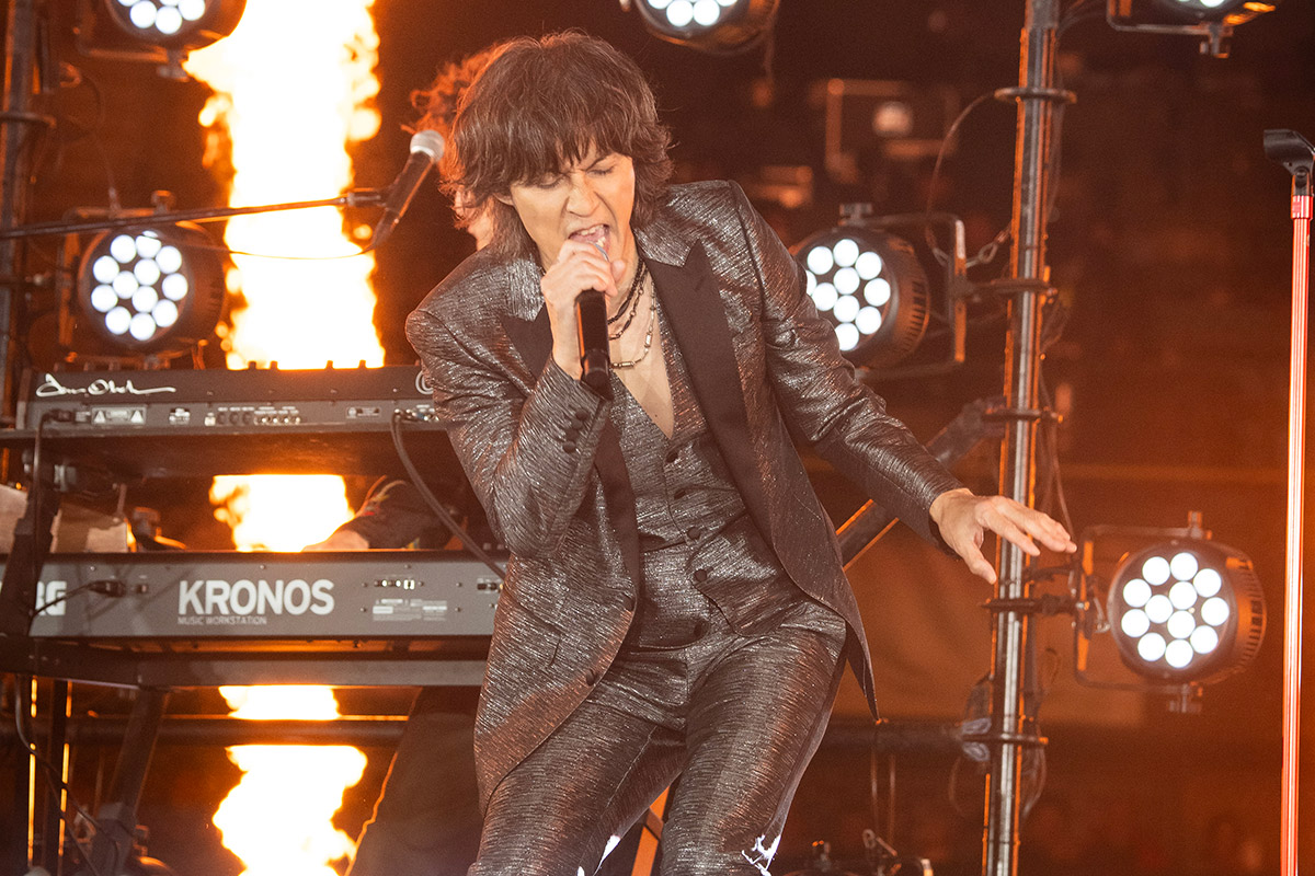 WBCで『タッチ』熱唱のB’z稲葉浩志、中継には映らなかった振る舞いに感動続々「ファンになれる秘訣がここに」