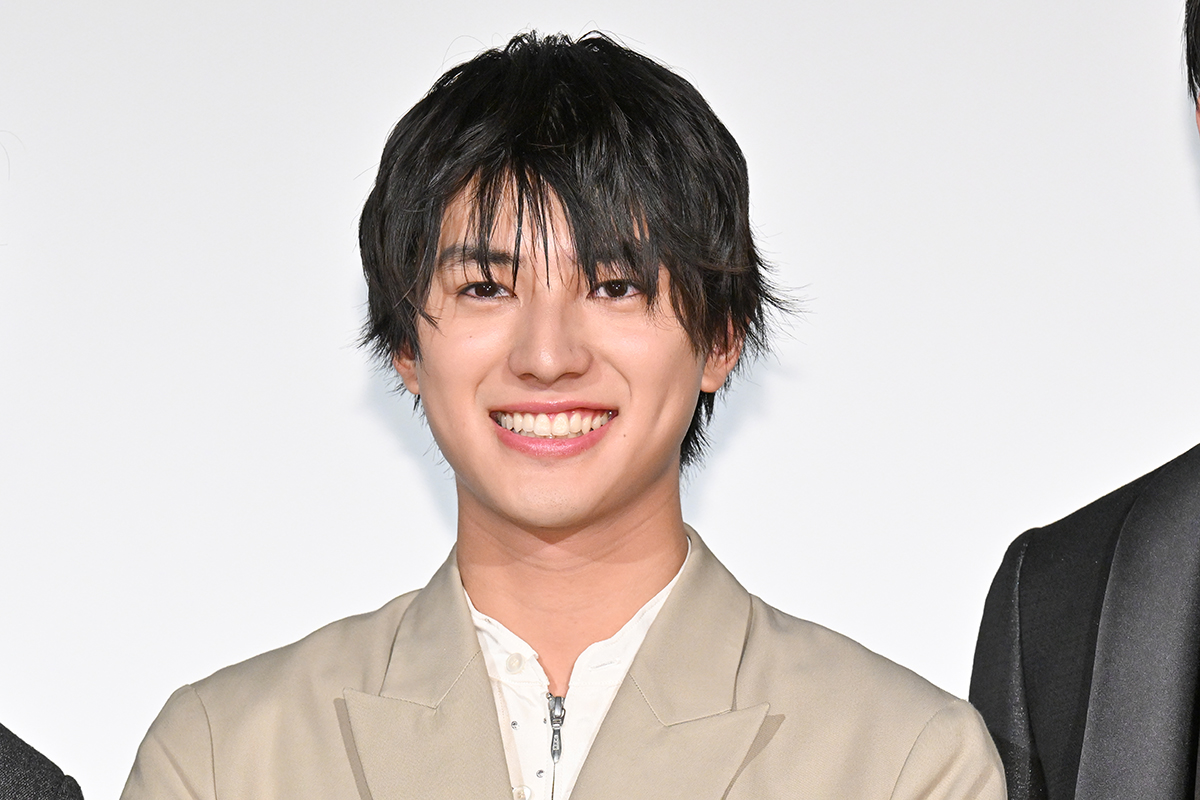 荒木飛羽、映画初主演で殺陣に初挑戦　京本政樹からの教えに感激「すごかった」