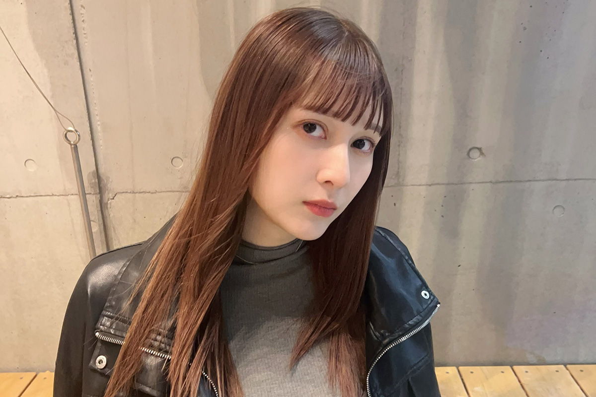 アンジェラ芽衣、スタイル際立つ最新姿に「日本一の美女」の声　カラコンで雰囲気一変「もう絵画」