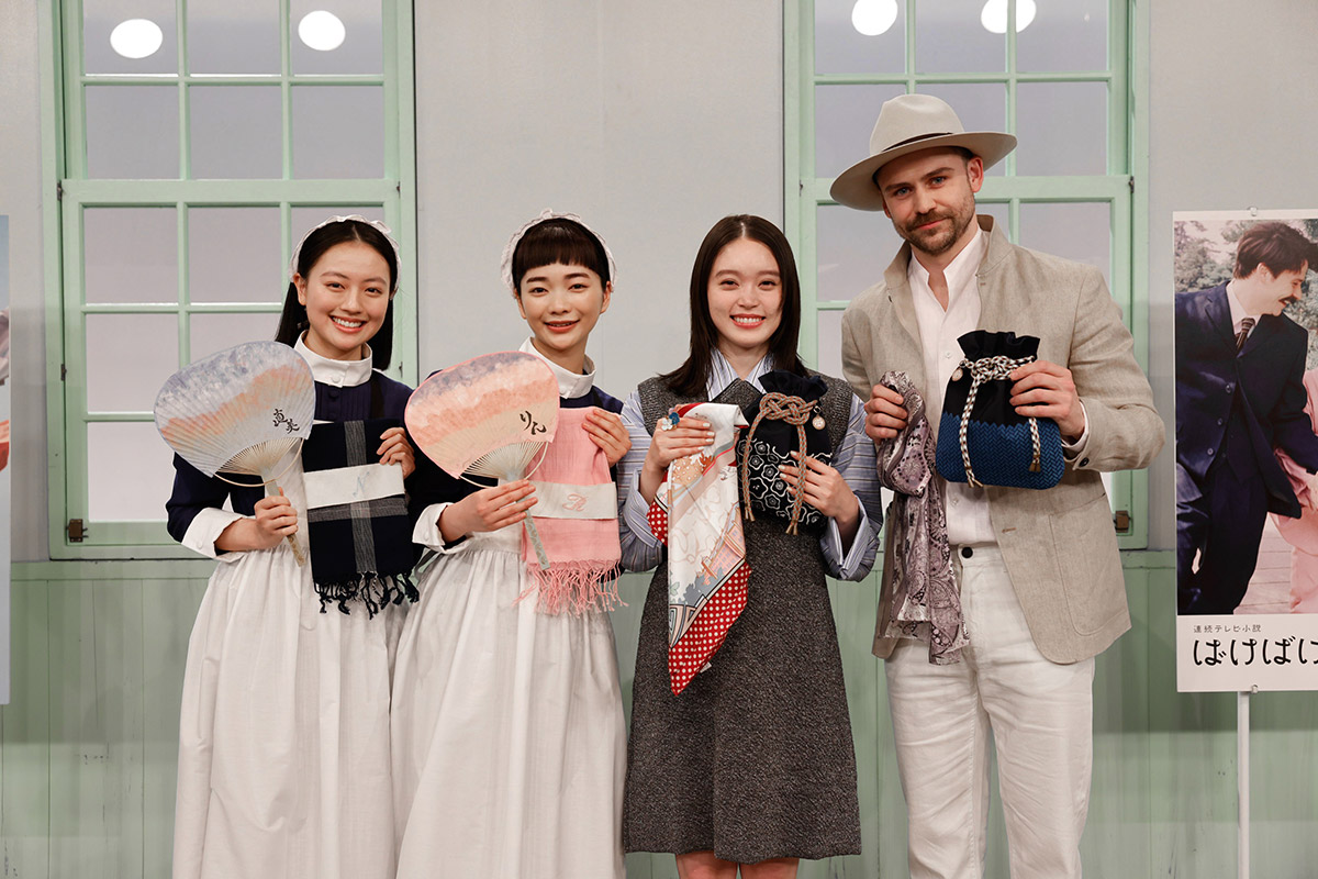 『ばけばけ』から『風、薫る』へのバトンタッチセレモニーを実施【写真：(C)NHK】