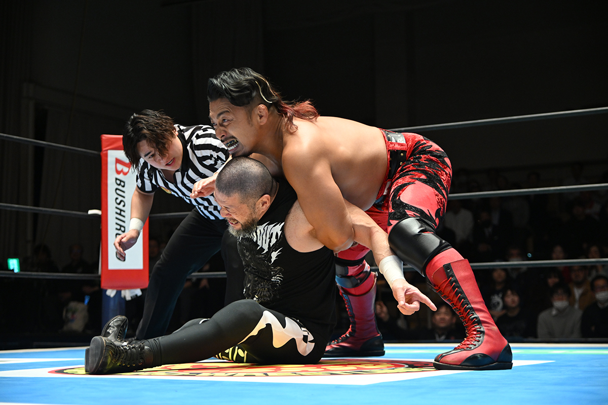 WARスペシャルがフィニッシュになることもある【写真：(C)新日本プロレス】