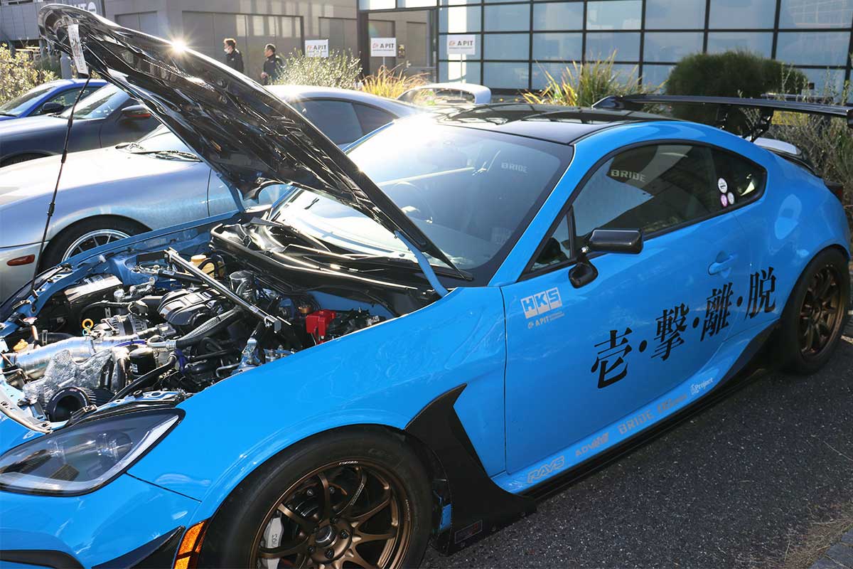 GT-R、フェアレディZ、GR86、NSX…そろいまくった70台に衝撃　人気ゲーム彷彿、“走り好き”集結