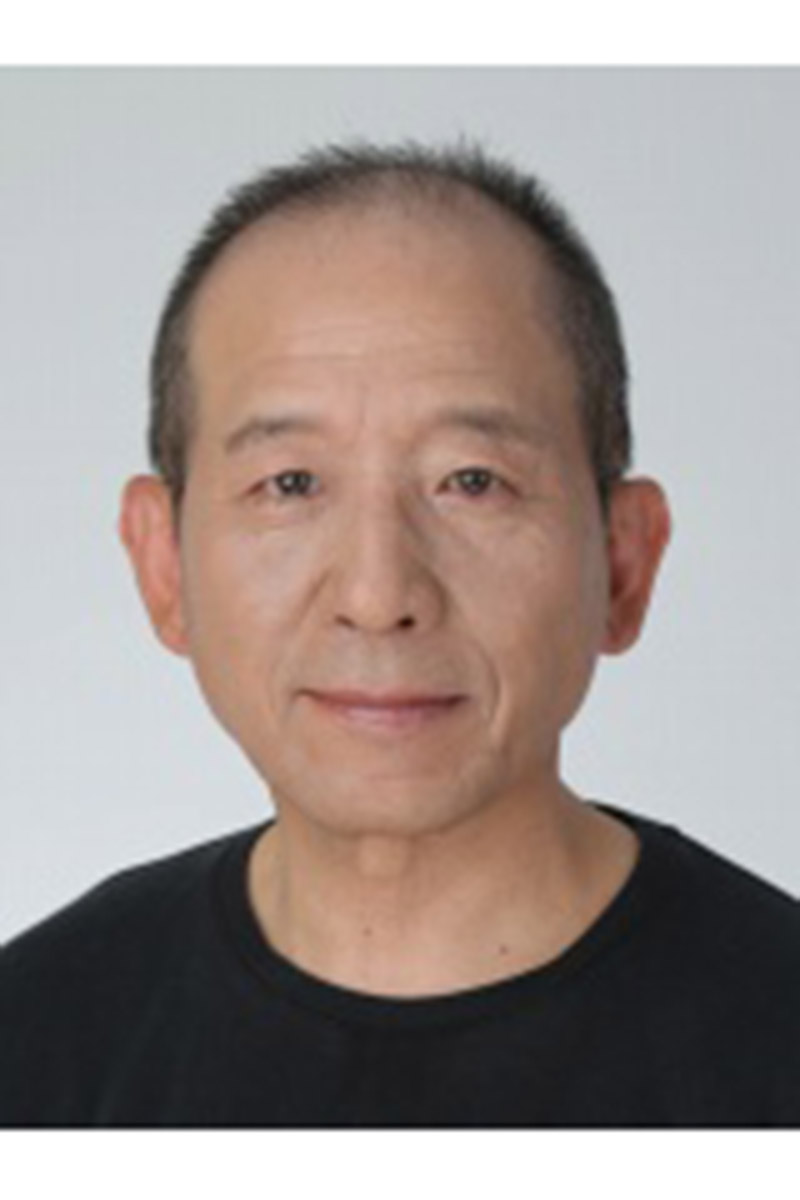 山崎健二さん【写真:公式サイトより】