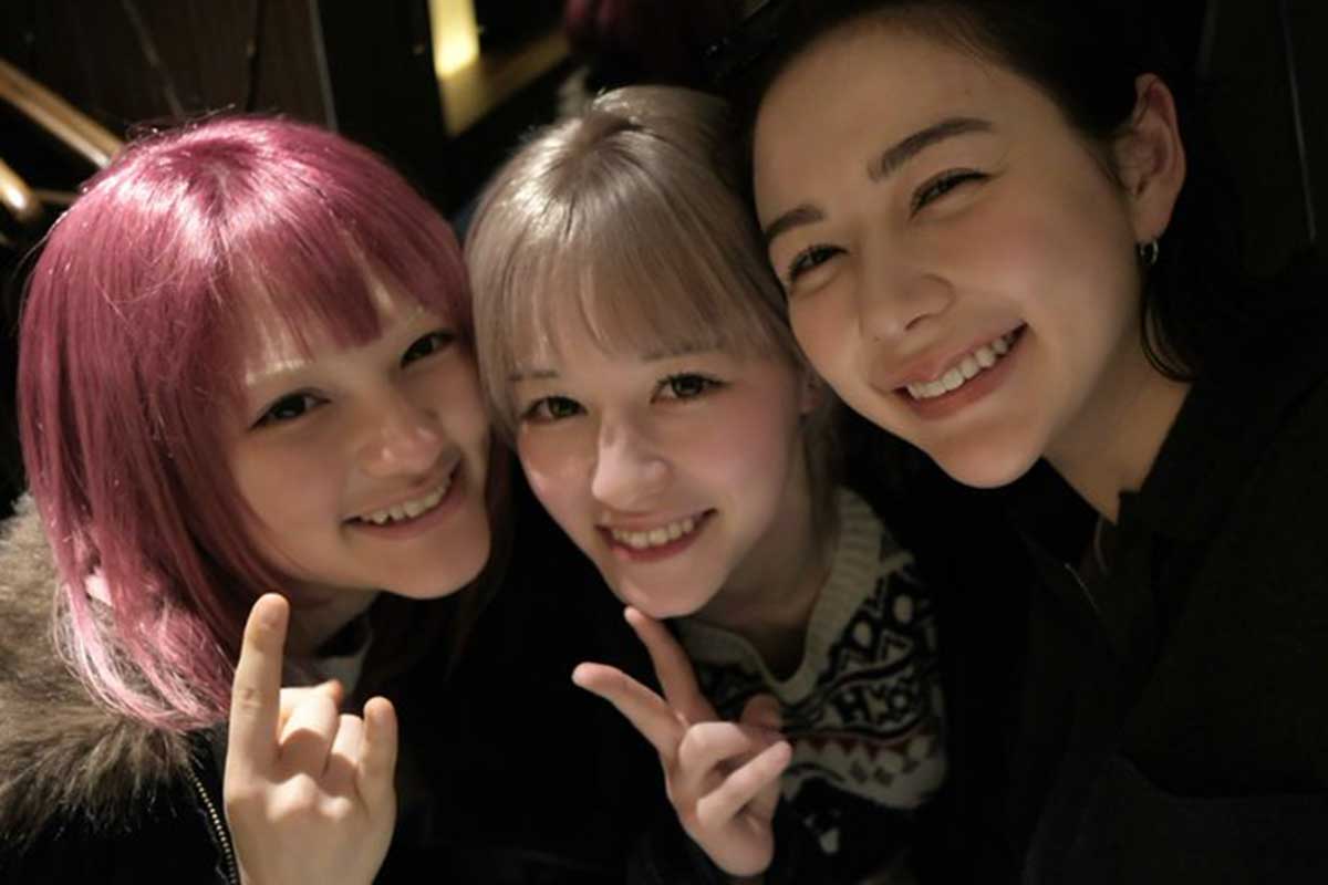 村重杏奈の姉妹ショット【写真：X（＠annashige0729）より】