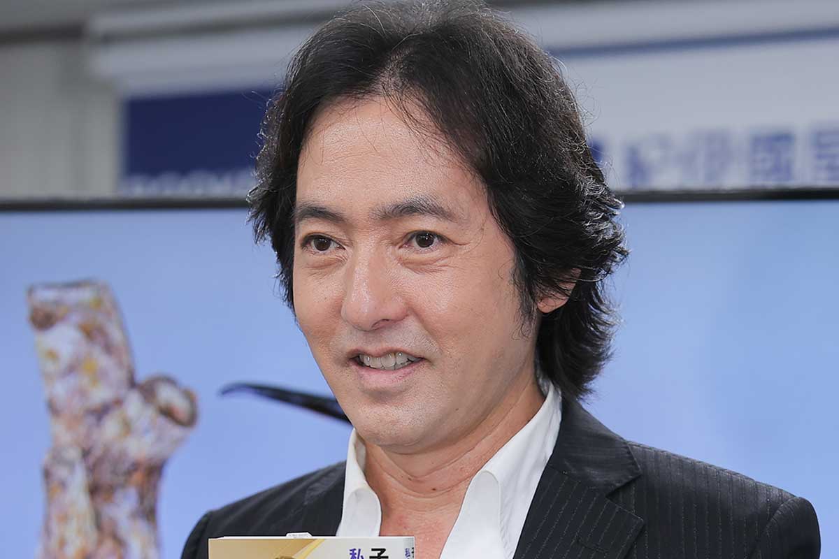 NHK『紅白』で熱唱→関係者には「めちゃめちゃ不評」“千の風になって”秋川雅史が明かす