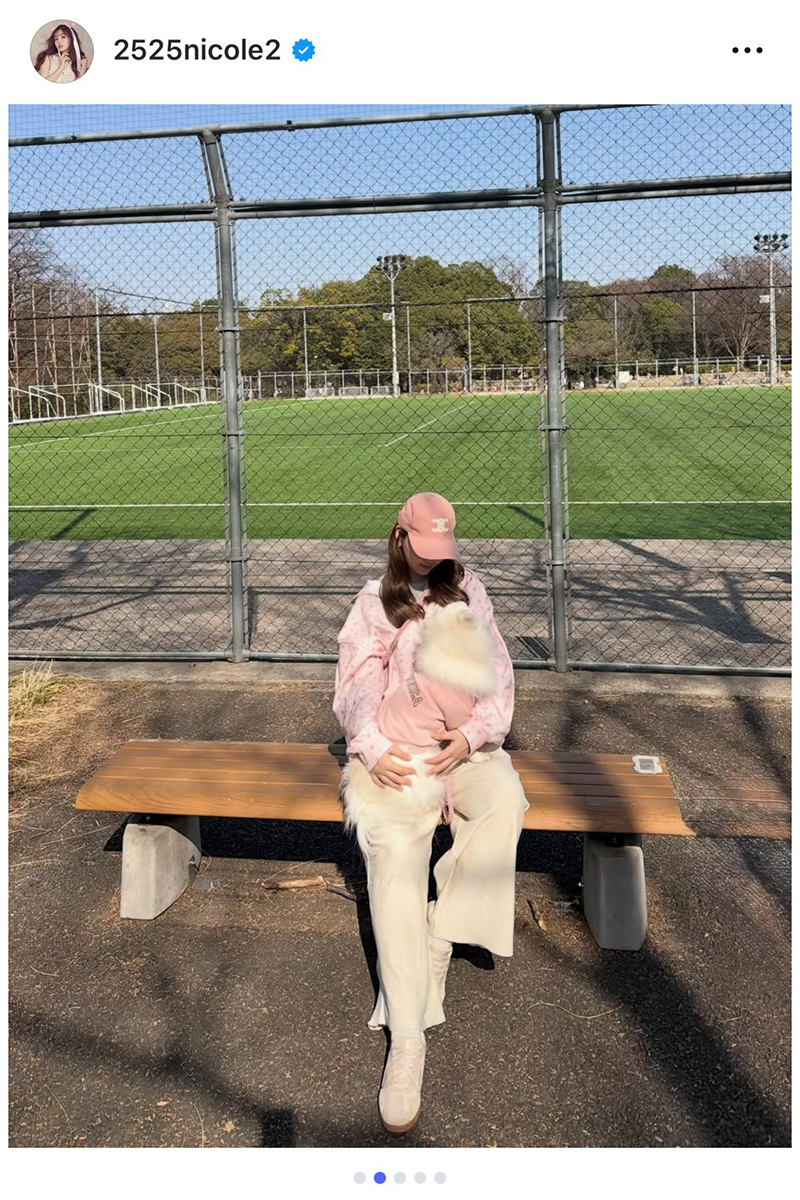 藤田ニコルの実際の投稿【写真：インスタグラム（＠2525nicole2）より】