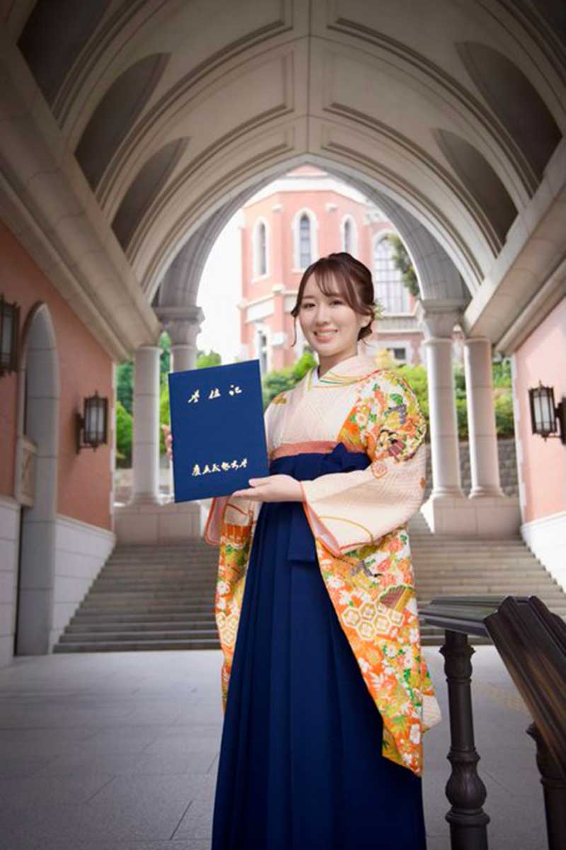 彩月つくし【写真：X（@ii_tsukushi_ii）より】