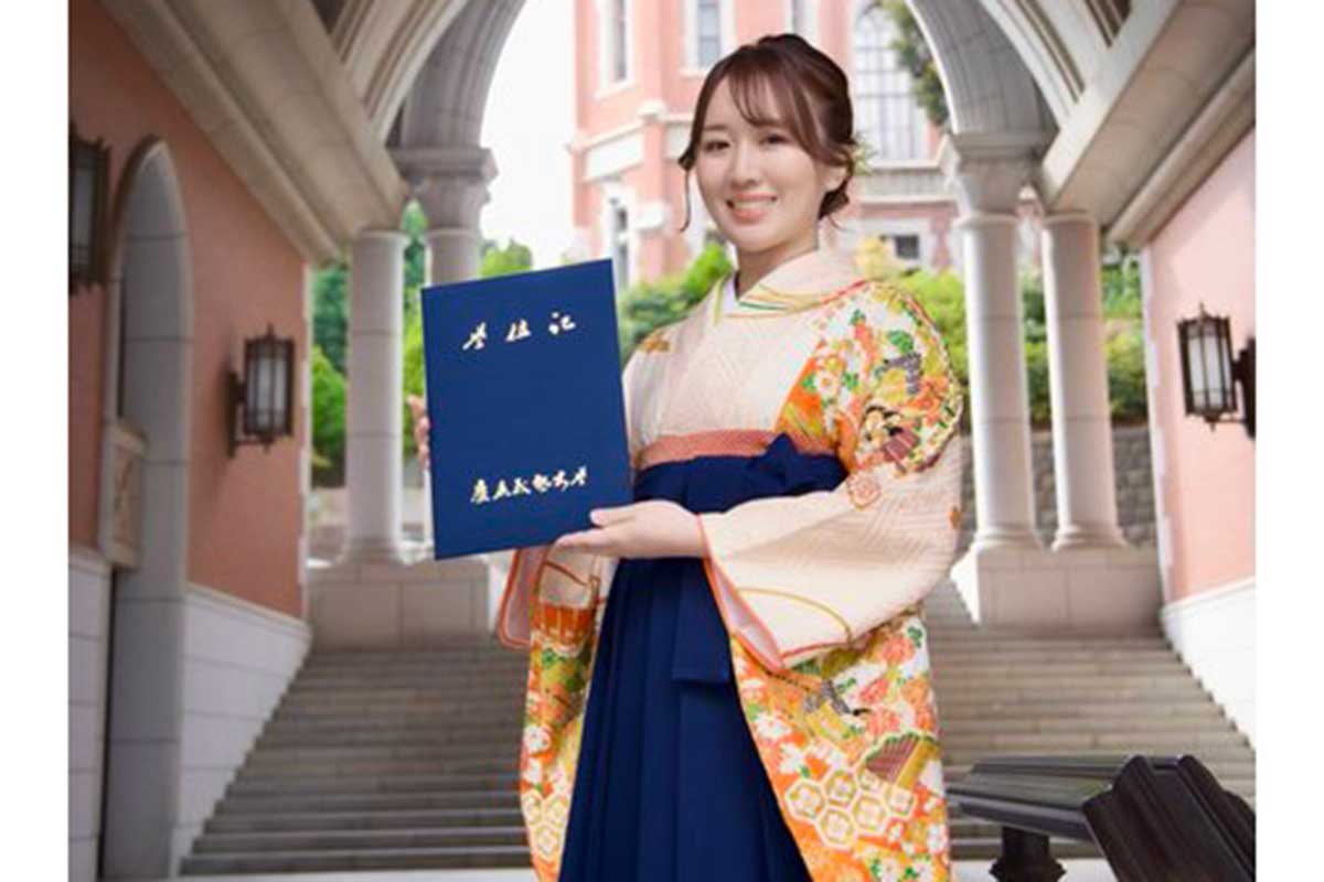 中卒から慶応卒　元宝塚雪組娘役、8年半かけ通信課程を卒業　2度の出産、育児との両立に「尊敬します」と称賛の声