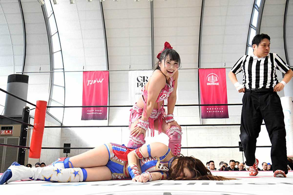 2月の愛知大会の前哨戦では挑戦者の荒井が王者渡辺に敗北した【写真提供:(C)東京女子プロレス】