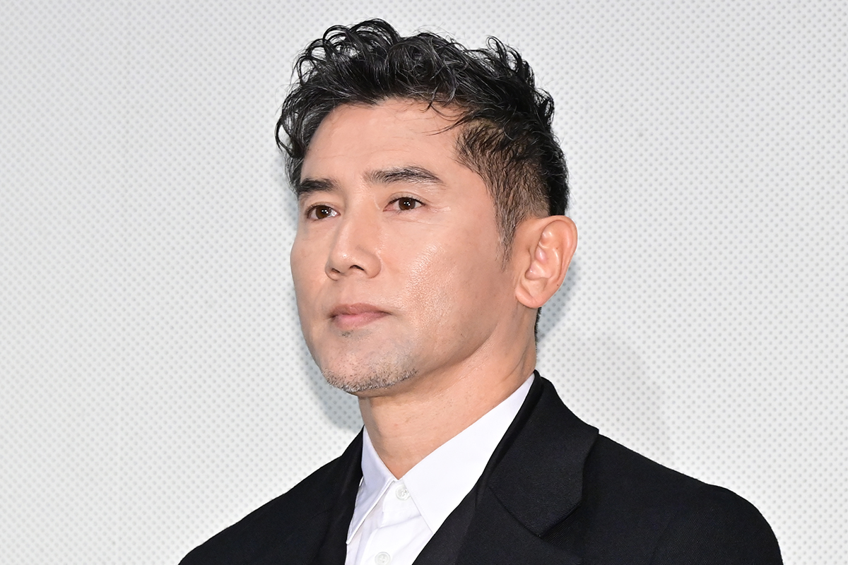 本木雅弘の16歳次男が「イケメン」「めっちゃ大きくなってる！」　長男・UTAがバースデー祝福