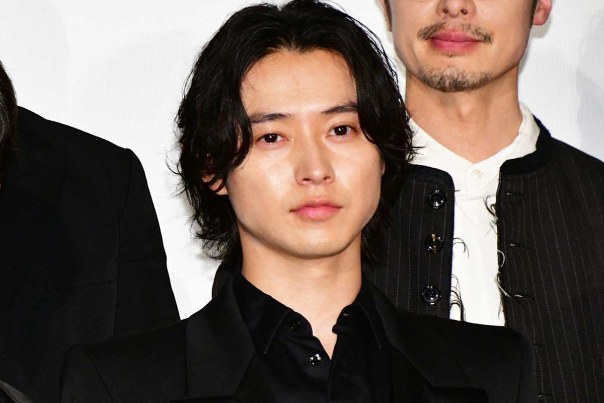 山﨑賢人、“異例”の演出告白「ゴリラが足りない」　『ゴールデンカムイ』最新作で迫力追求