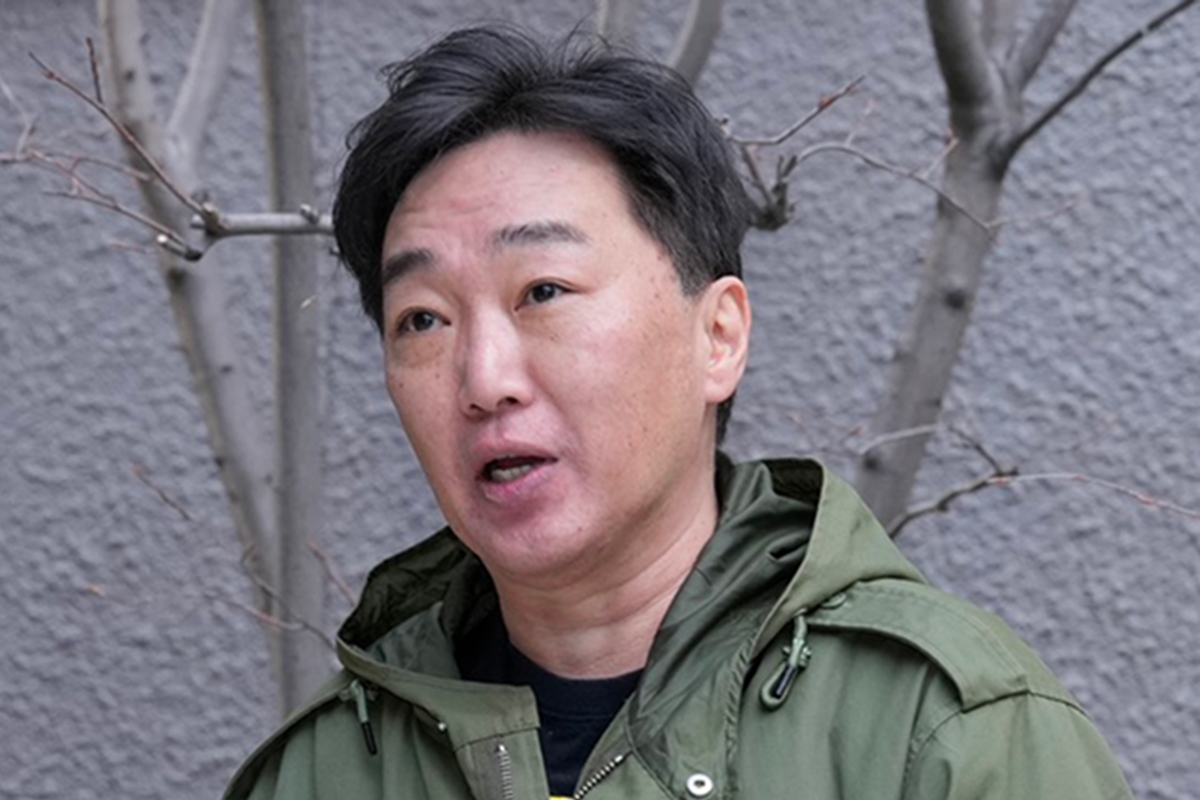 スピードワゴンの小沢一敬【写真：増田美咲】