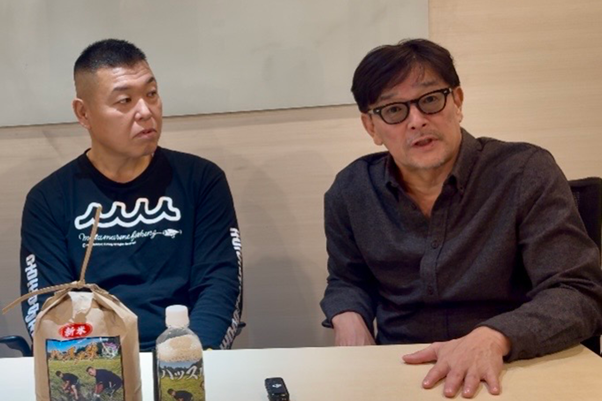 小川直也（左）と榊原CEOによる「電撃再会」