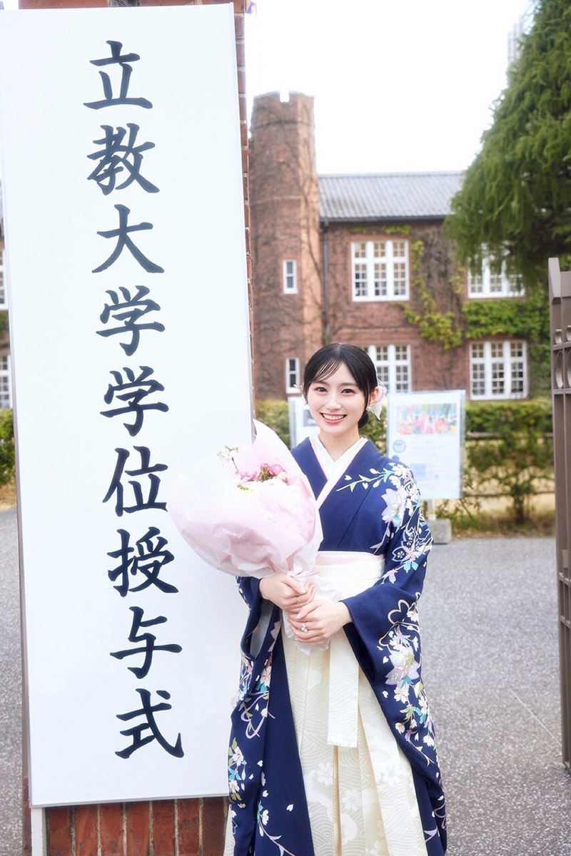 乃木坂46・川﨑桜の袴姿【写真:X(@nogizaka46)より】