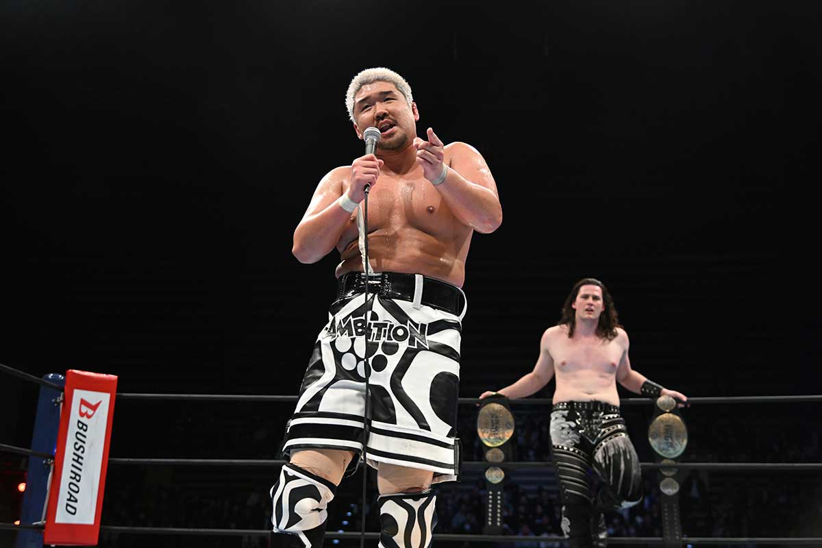 1月5日Iceの魂のマイクに観衆は大歓声で応えた【写真提供：新日本プロレス】