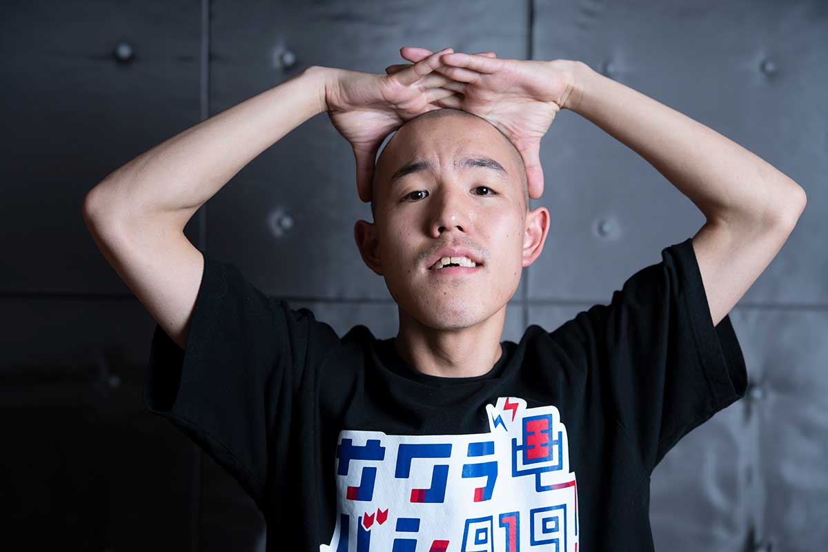 「ラジオの形をした魂に、俺という肉体がついている」【写真：増田美咲】