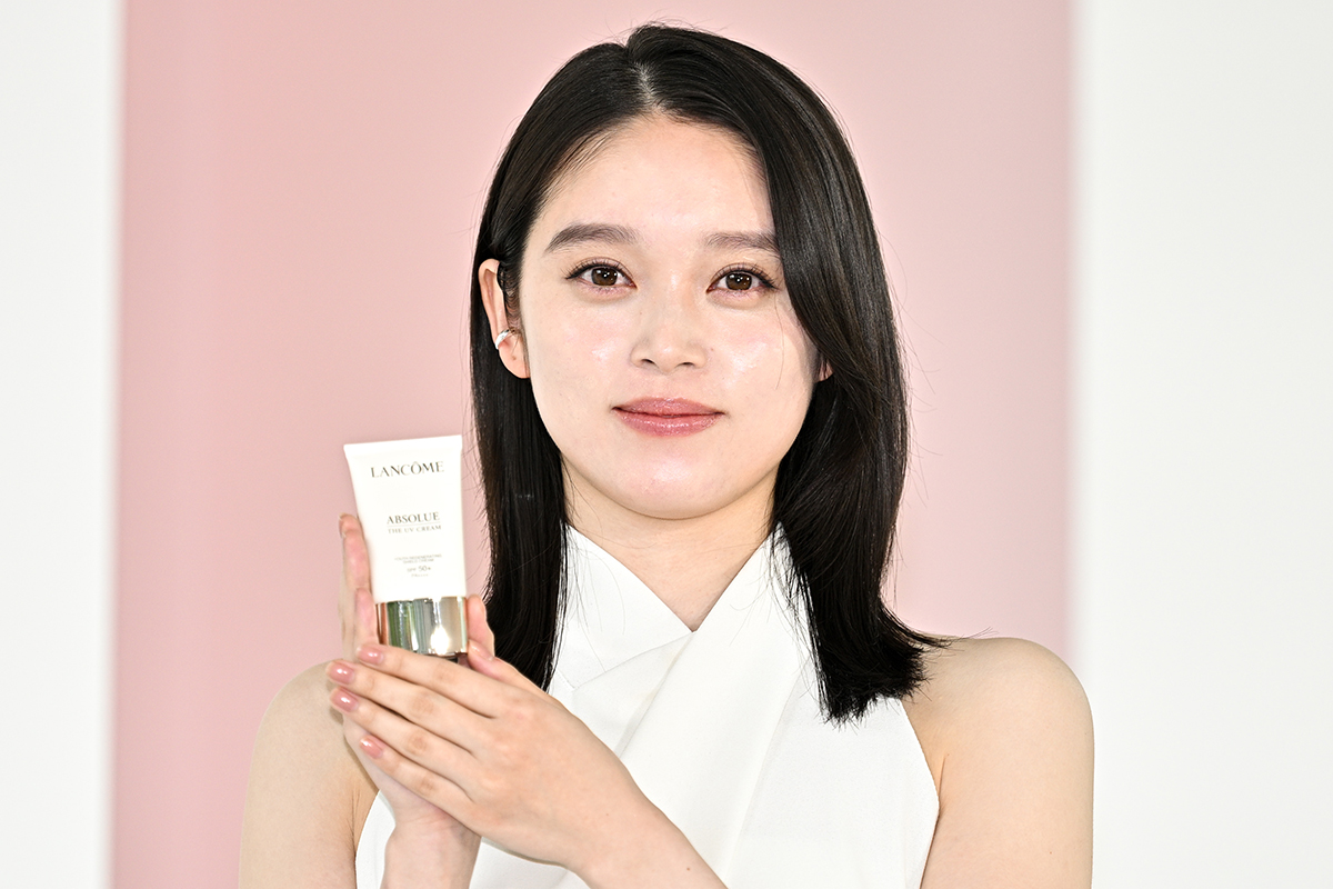 髙石あかり、『ランコム』アンバサダー就任「自分に務まるのか驚いた」　純白セットアップで魅了