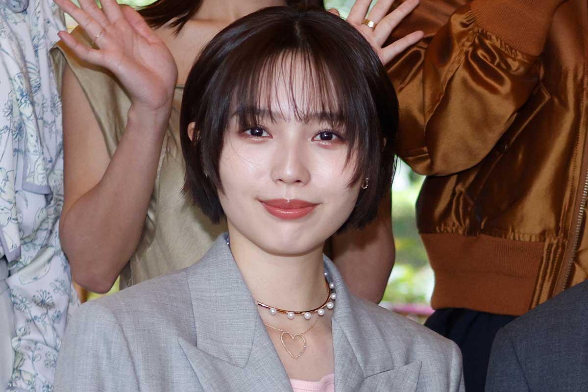 秋田汐梨、ドラマ撮影のため髪を30cmカット「スポーツ少女みたいな長さで」
