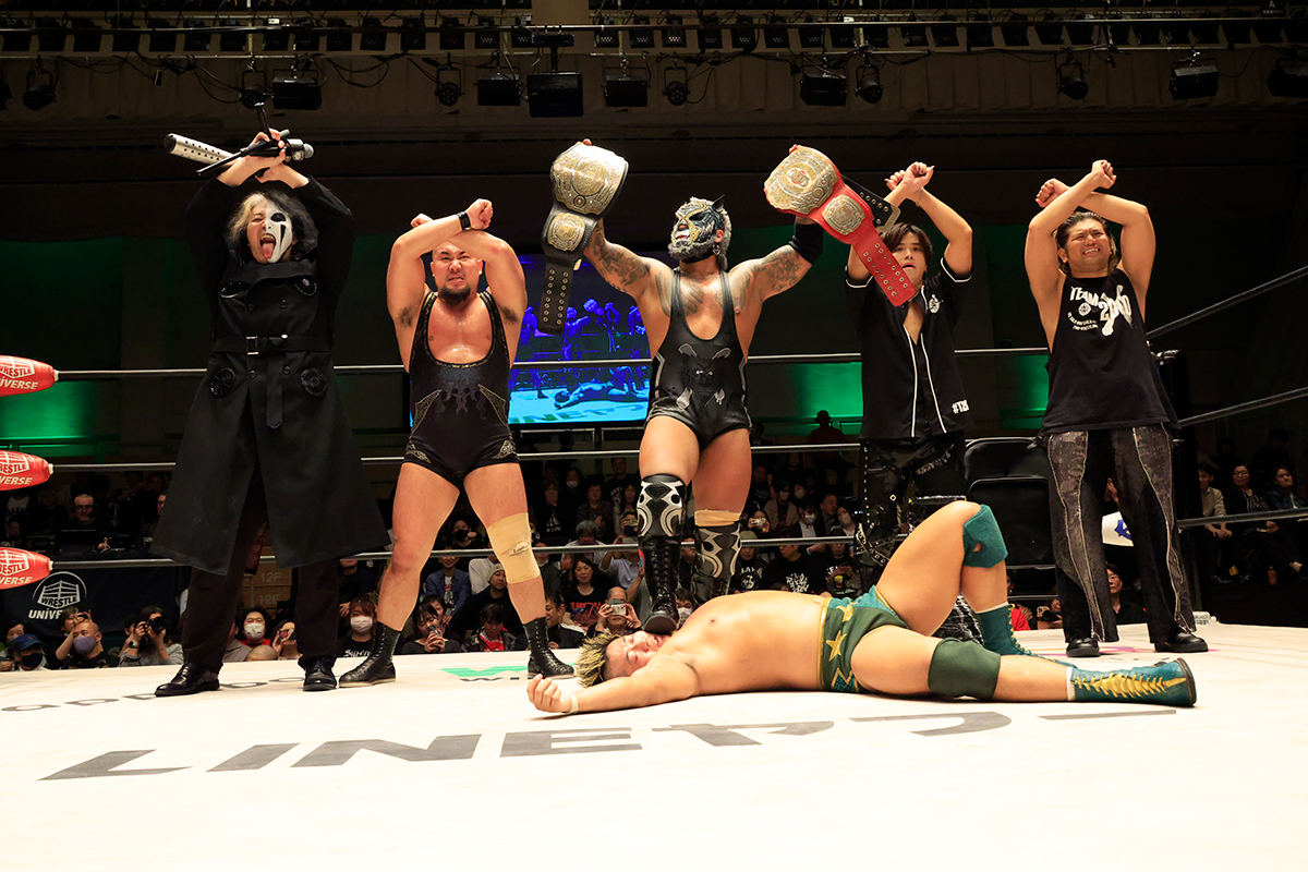 タッグマッチの前哨戦を制したウルフとT2000Xの面々【写真提供:プロレスリング・ノア】