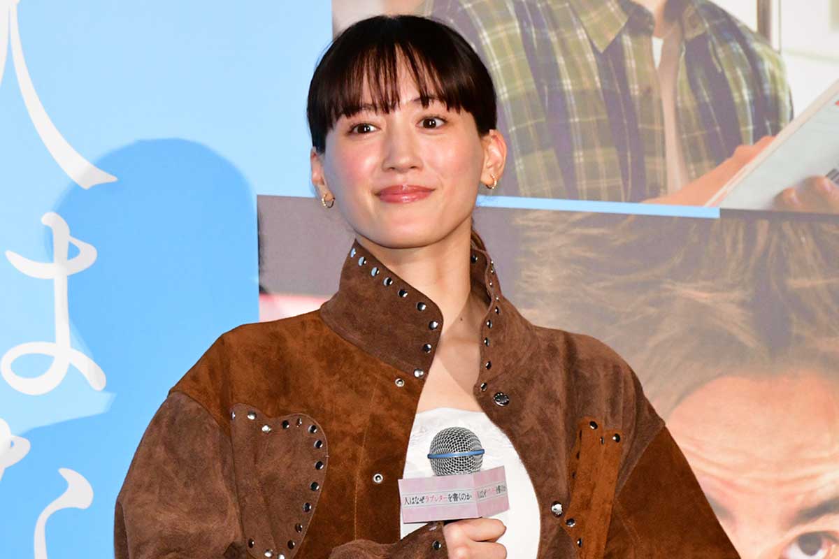 綾瀬はるか、脚本は「嗚咽しながら読みました」　初タッグの石井裕也監督を絶賛「天才だなと」