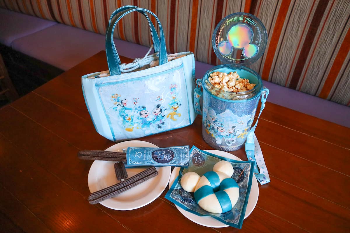 25周年ならではのフードも要チェック【写真：ENCOUNT編集部】