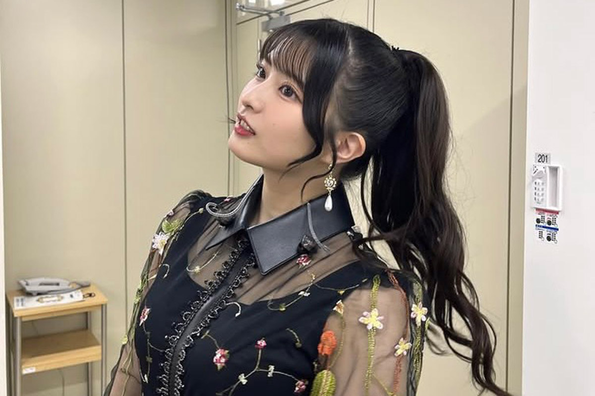 AKB48行天優莉奈、超ミニライブ衣装　全身ショットにファン驚き「さすがのプロポーション」「足長っ！」