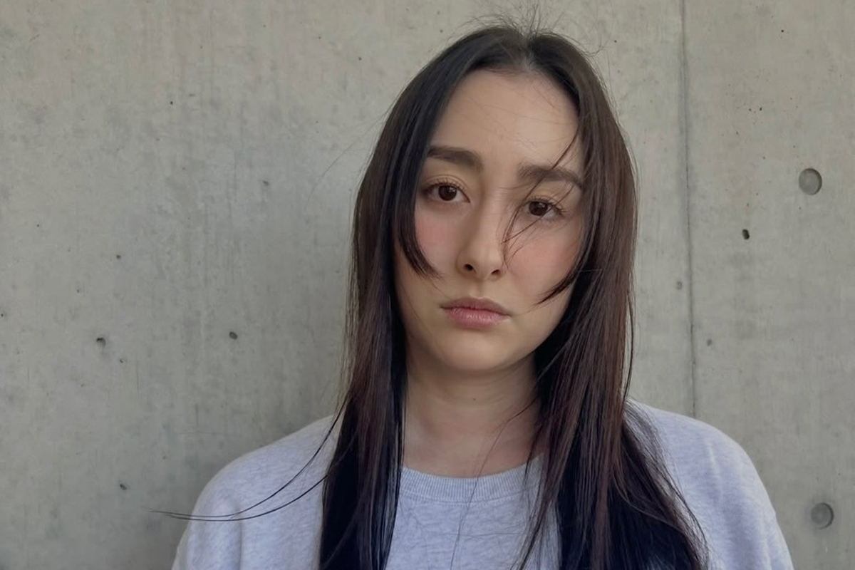 早見あかり、1年ぶり投稿で雰囲気ガラリ　ぴったりレギンス姿に「めちゃスタイル良くて」「美しい」の声