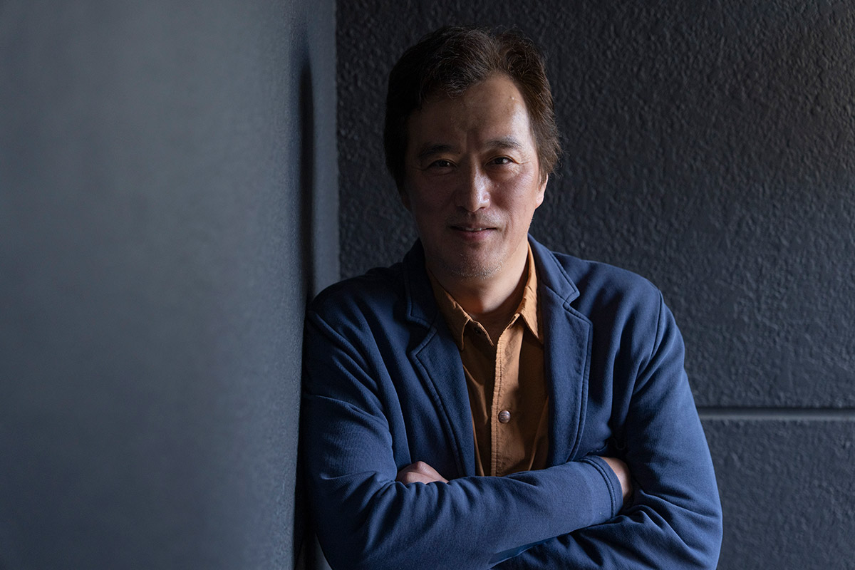 インタビューに応じた大鶴義丹【写真：増田美咲】