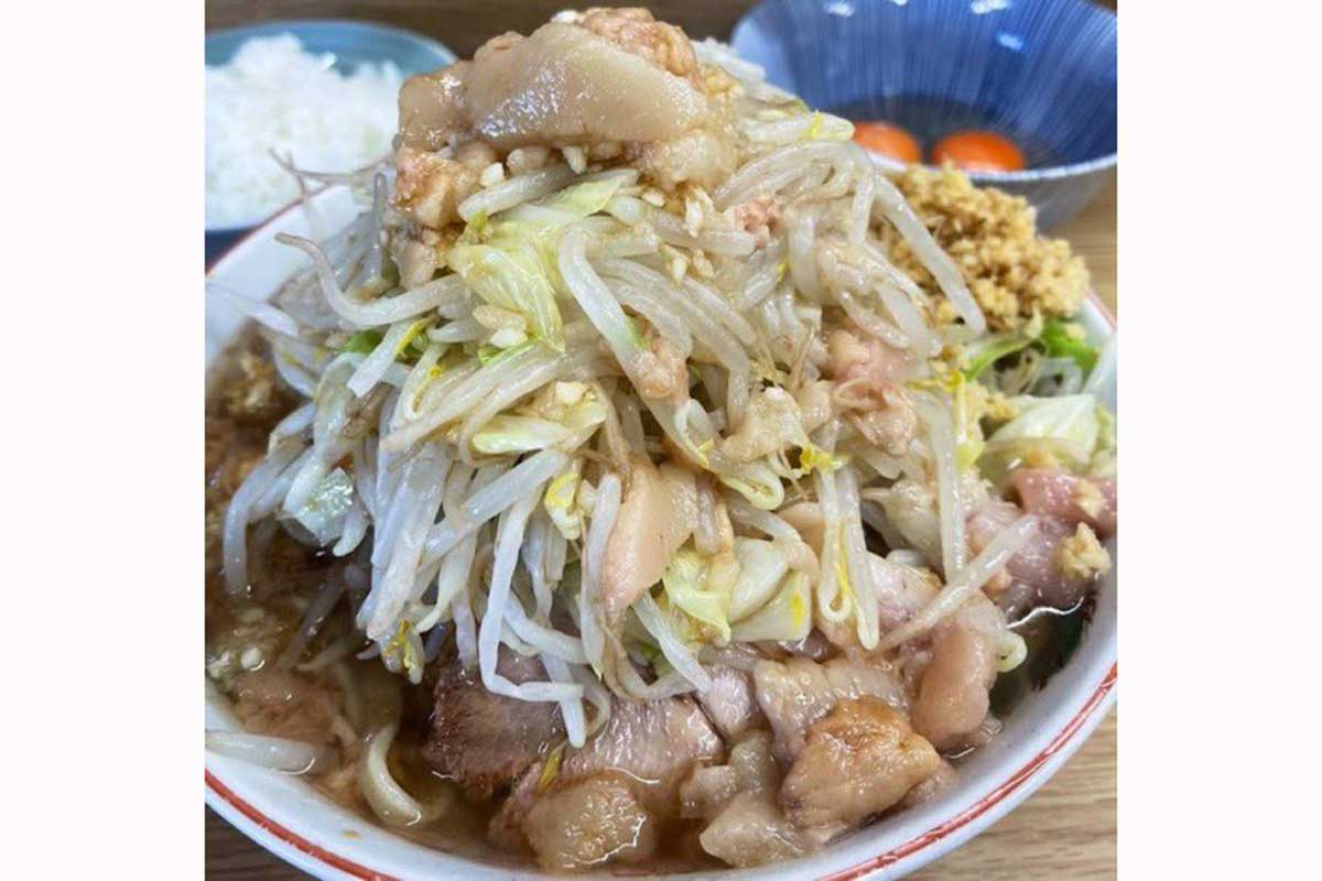 1000日連続でラーメン二郎　1日最大15杯、生涯5607杯　「何者ですか」「ギネス認定申請して」と驚嘆の声