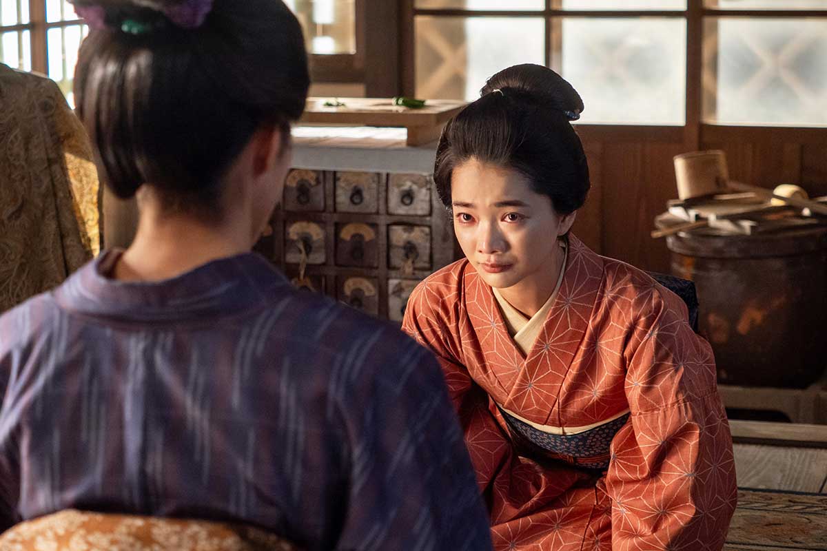 りんを演じる見上愛【写真：(C)NHK】