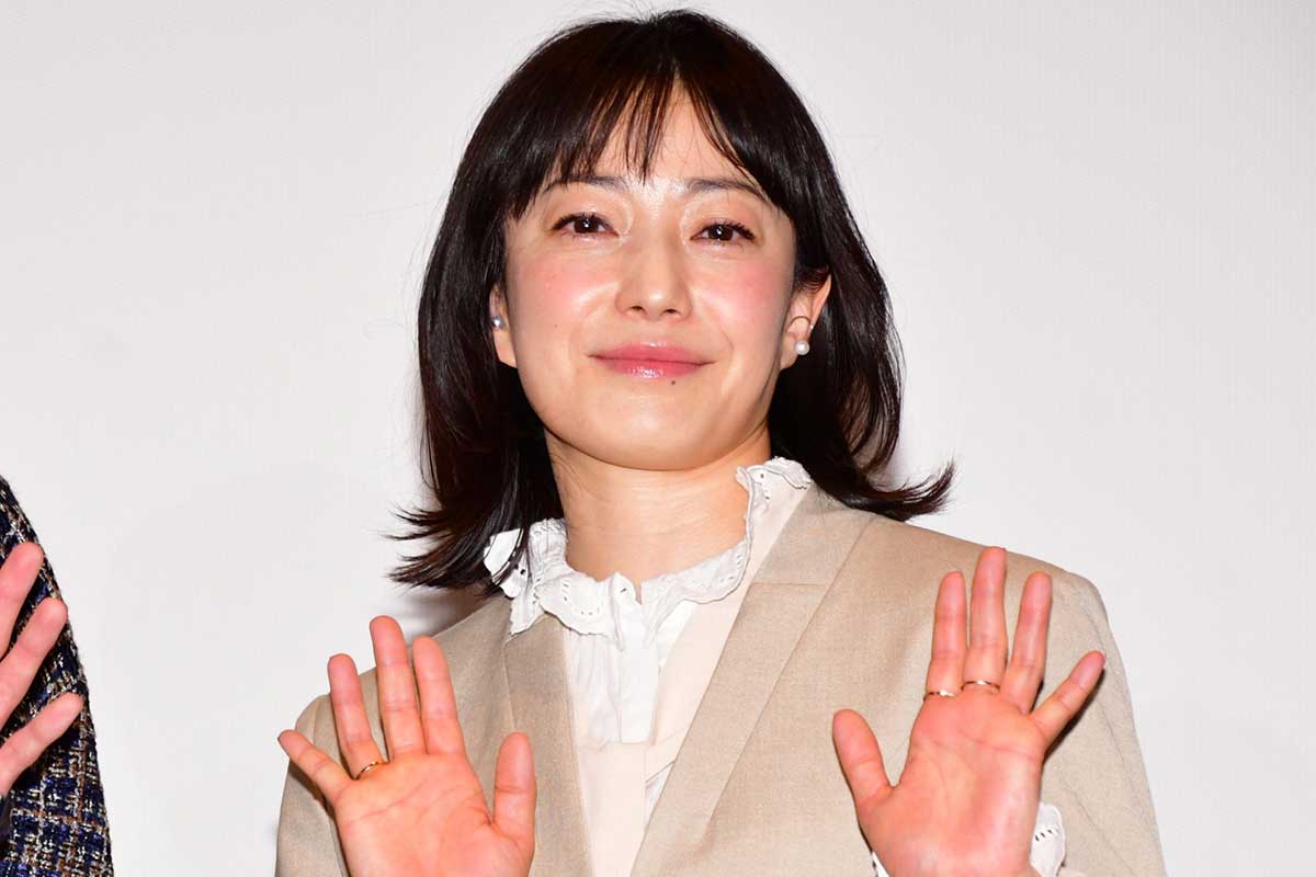 菅野美穂、観客に気合注入「元気ですか！」　A猪木さん彷彿の大声エール「元気があれば何でもできる」