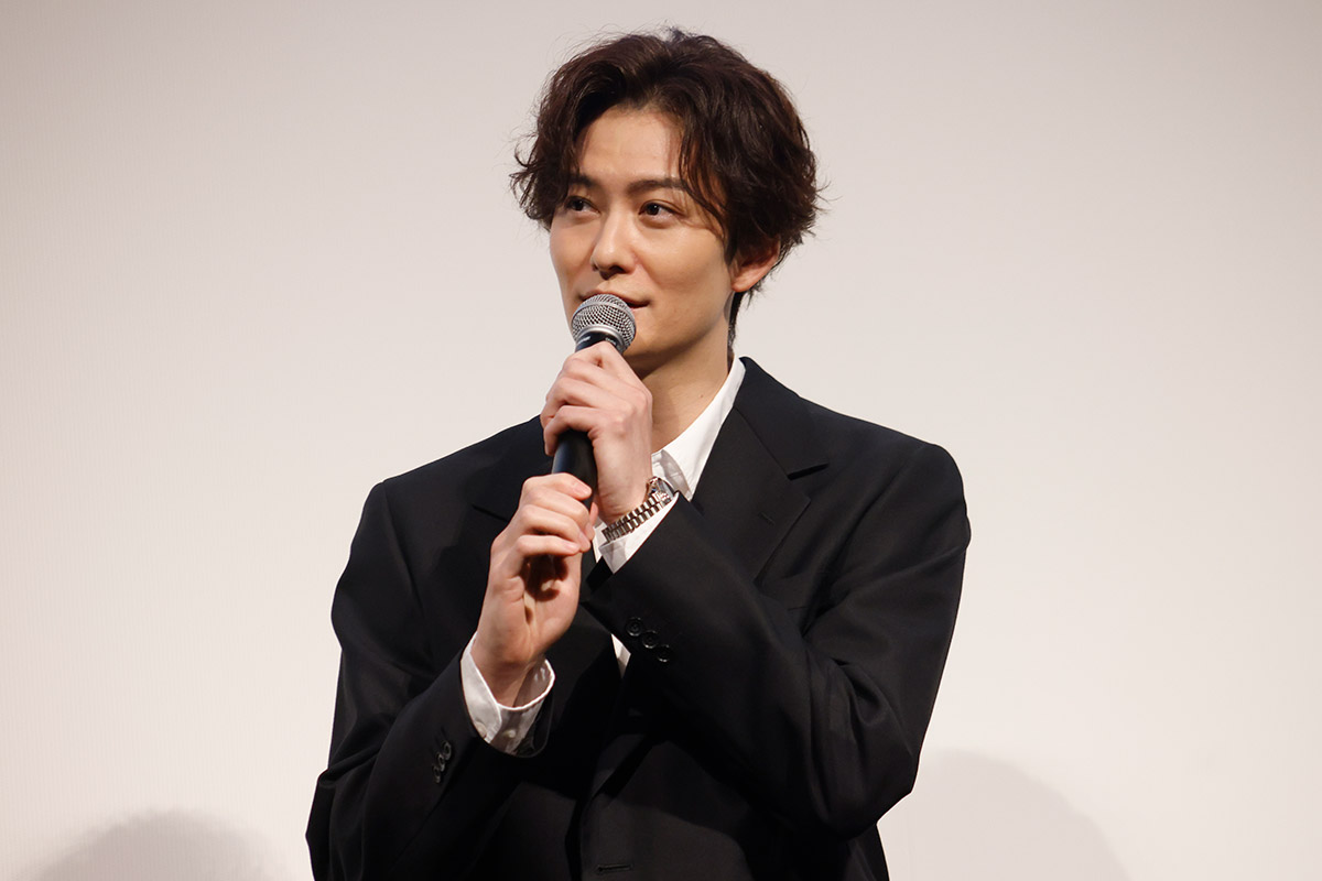 岡田将生、サプライズ演出に感激　似顔絵に「うれしくて見入ってしましました」