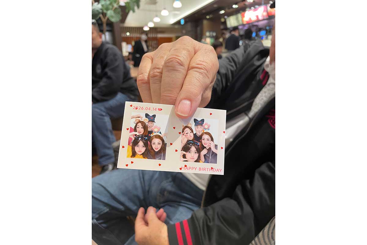 鎌倉ではプリクラをパチリ【写真：ENCOUNT編集部】