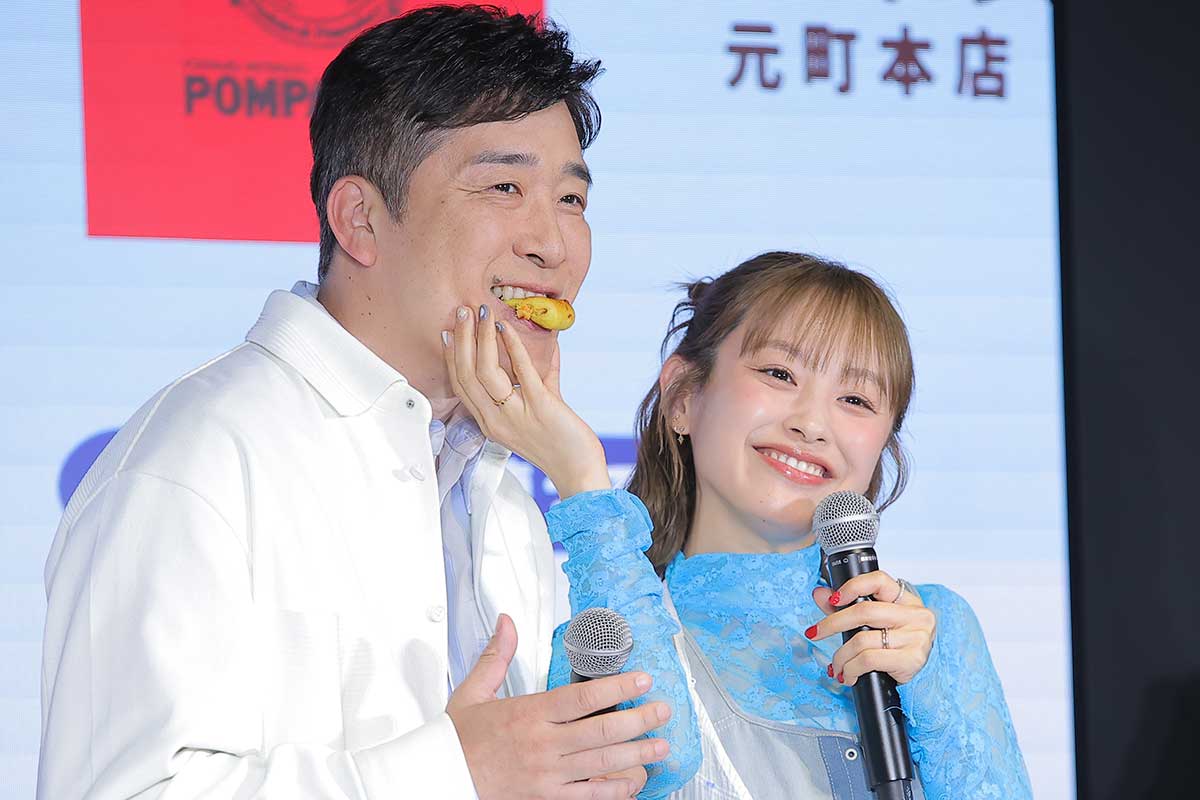 高橋愛＆あべこうじ夫妻が思い出の地・横浜で笑顔　結婚12年目の“愛を深める秘訣”に会場ほっこり