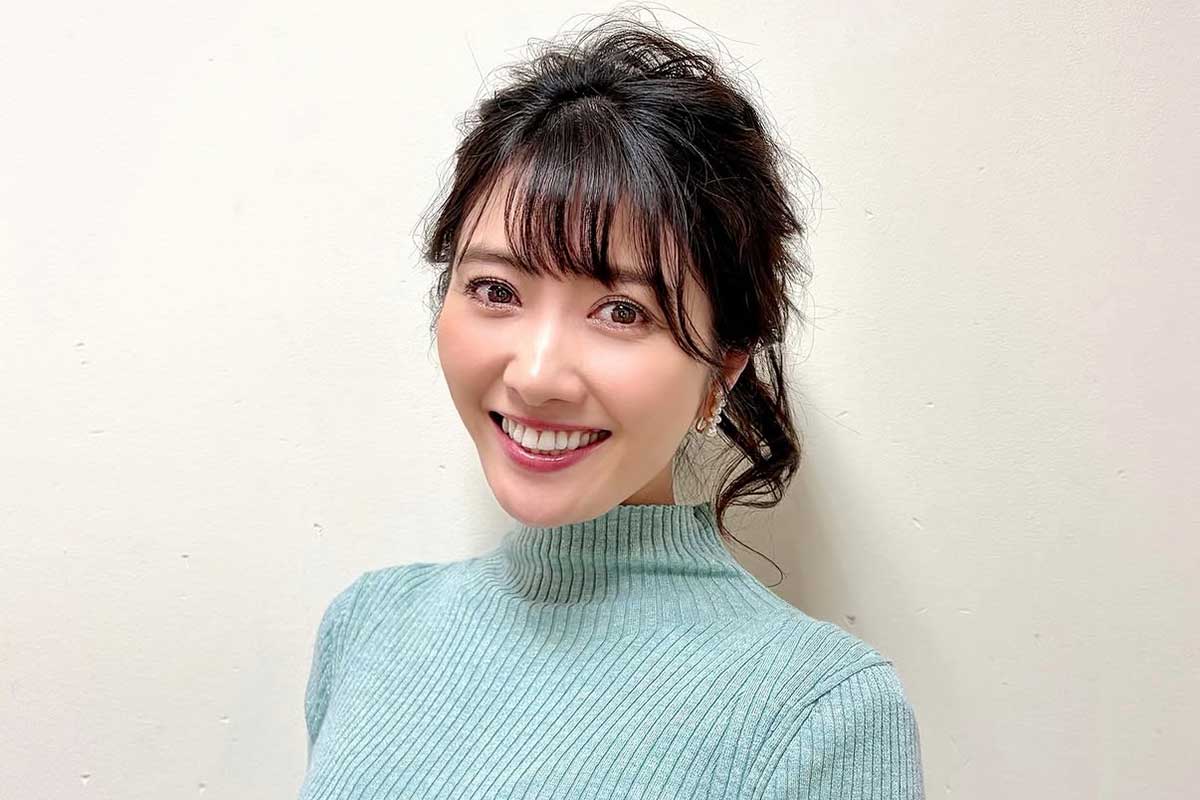 慶大卒の37歳NHK気象予報士・久保井朝美、撮影報告にネット注目「いつもとイメージが違って新鮮」「美脚」